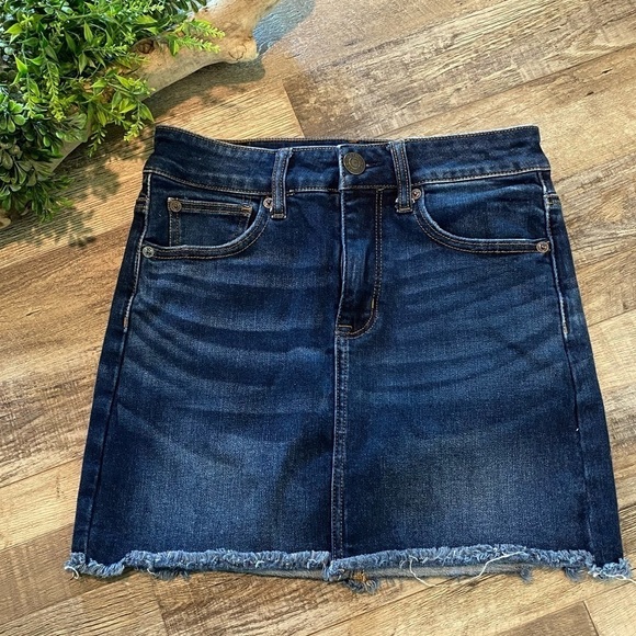 AMERICAN EAGLE Hi-Rise Mini Jean Skirt, Size 4 - Picture 1 of 10